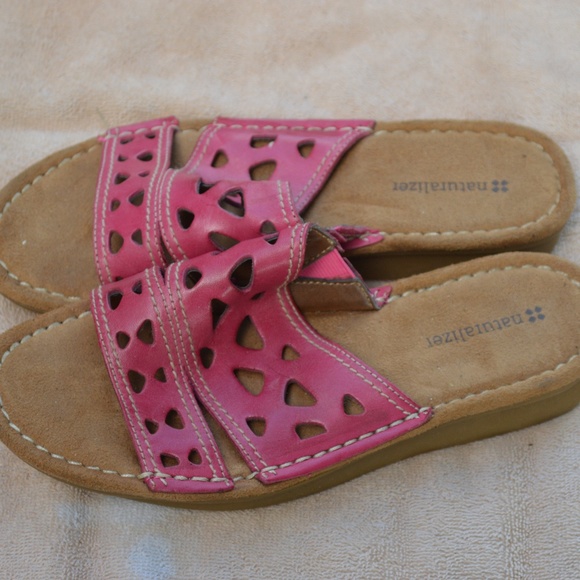 pink sandals size 7